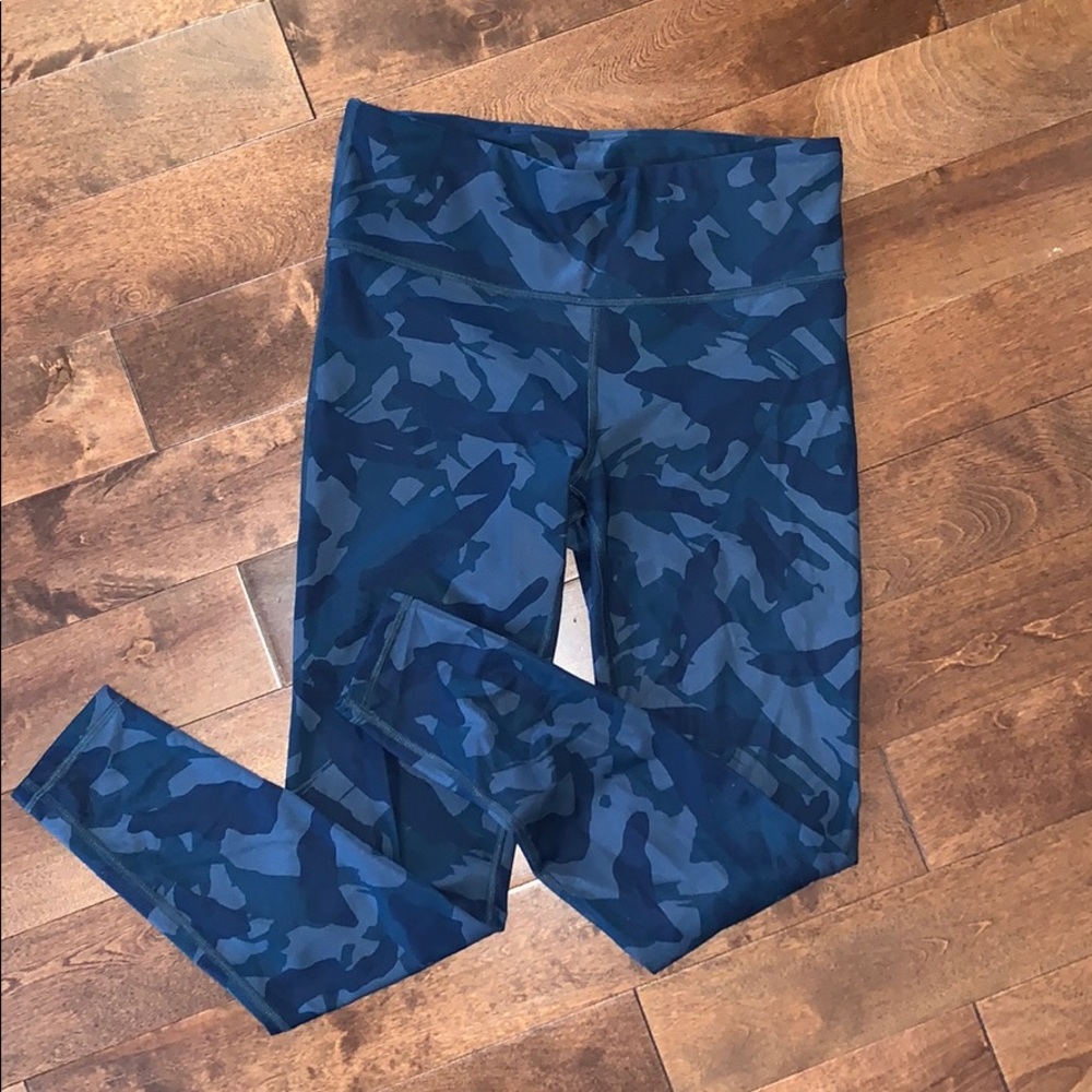 GapFit Navy Camo High Rise Leggings